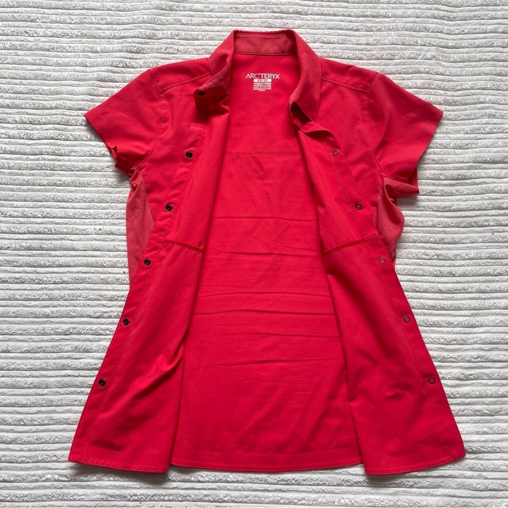 Arc'teryx Women's Short-Sleeve Snap Front Shirt | Size XS - Picture 4 of 8